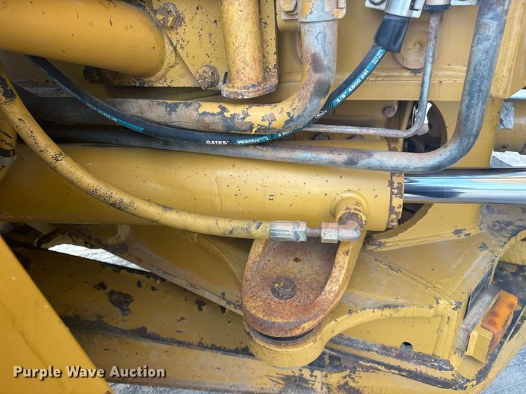 image for item DS3833 2006 Caterpillar 740 water wagon