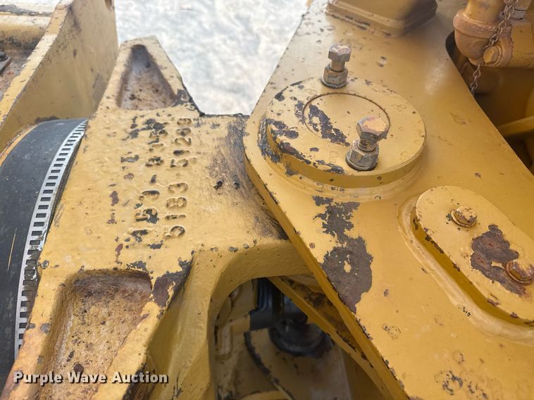 image for item DS3833 2006 Caterpillar 740 water wagon