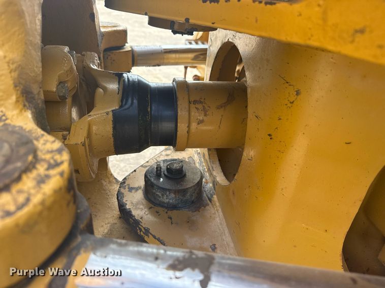 image for item DS3833 2006 Caterpillar 740 water wagon