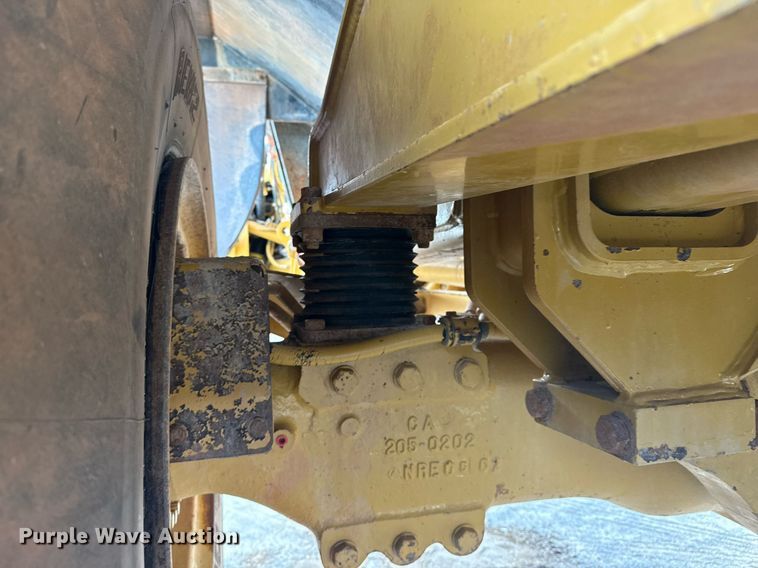image for item DS3833 2006 Caterpillar 740 water wagon