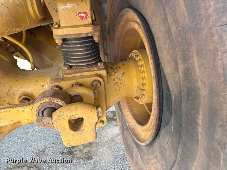 image for item DS3833 2006 Caterpillar 740 water wagon