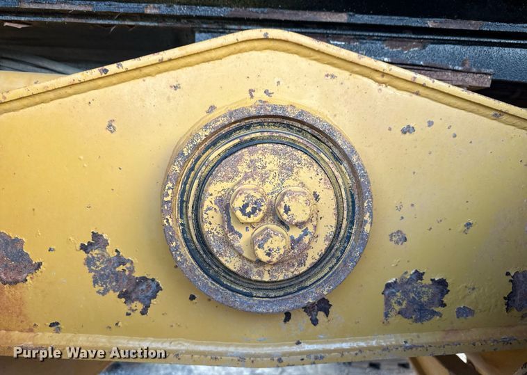 image for item DS3833 2006 Caterpillar 740 water wagon