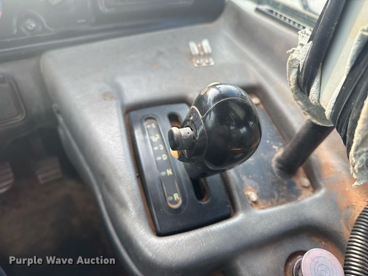 image for item DS3833 2006 Caterpillar 740 water wagon