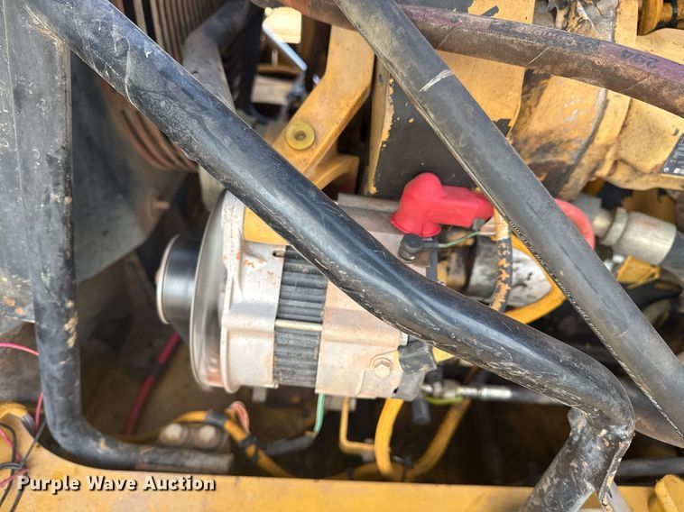 image for item DS3833 2006 Caterpillar 740 water wagon