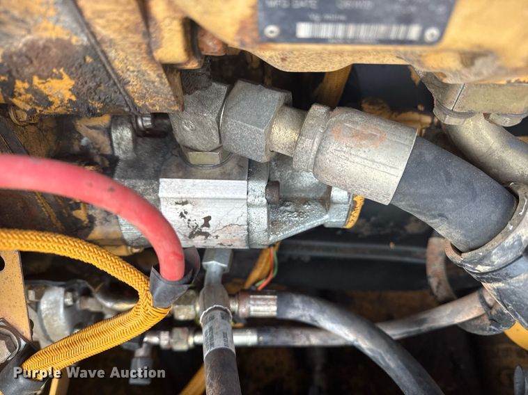 image for item DS3833 2006 Caterpillar 740 water wagon