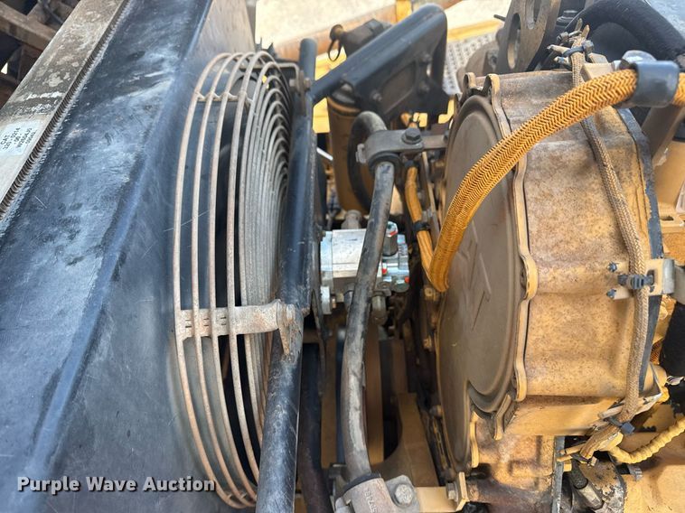 image for item DS3833 2006 Caterpillar 740 water wagon