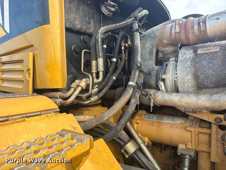 image for item DS3833 2006 Caterpillar 740 water wagon