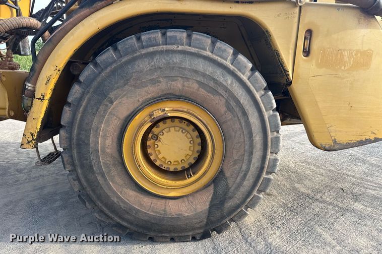 image for item DS3833 2006 Caterpillar 740 water wagon