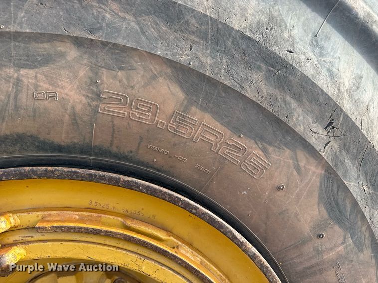 image for item DS3833 2006 Caterpillar 740 water wagon