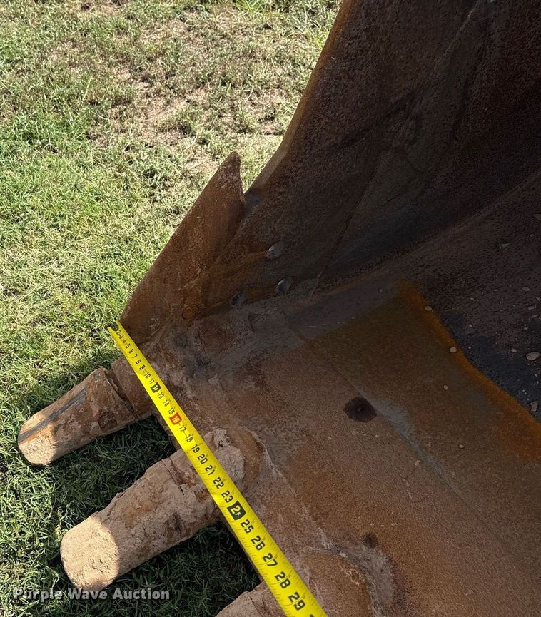 image for item DS3841 2012 Komatsu PC240LC-10 excavator