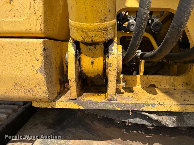 image for item DS3841 2012 Komatsu PC240LC-10 excavator