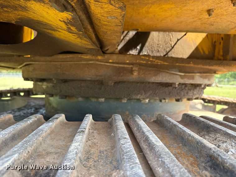 image for item DS3841 2012 Komatsu PC240LC-10 excavator