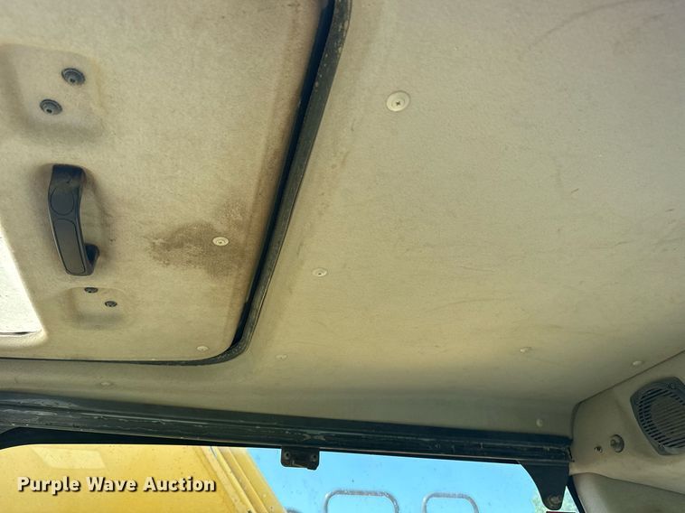 image for item DS3841 2012 Komatsu PC240LC-10 excavator