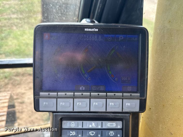 image for item DS3841 2012 Komatsu PC240LC-10 excavator