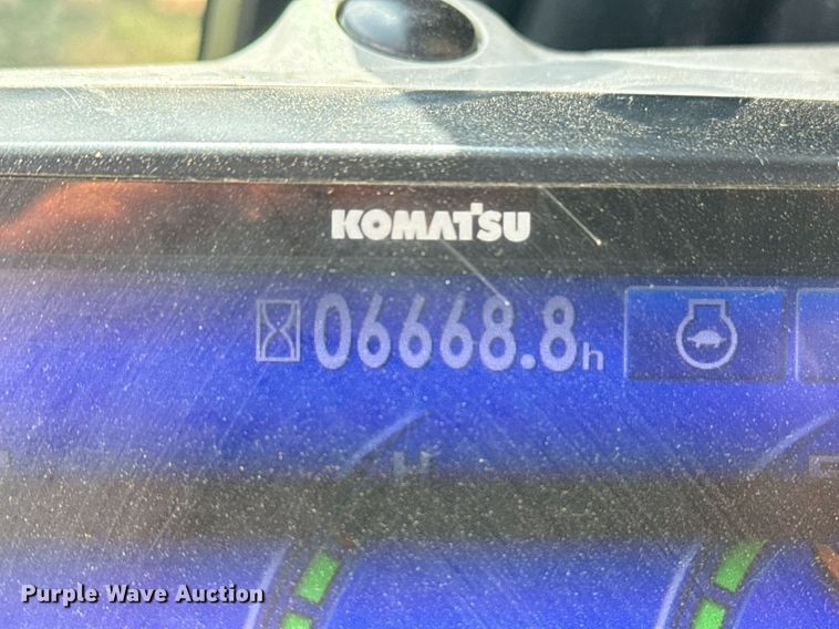 image for item DS3841 2012 Komatsu PC240LC-10 excavator