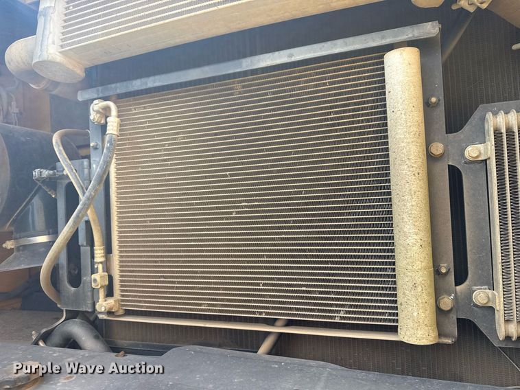 image for item DS3841 2012 Komatsu PC240LC-10 excavator