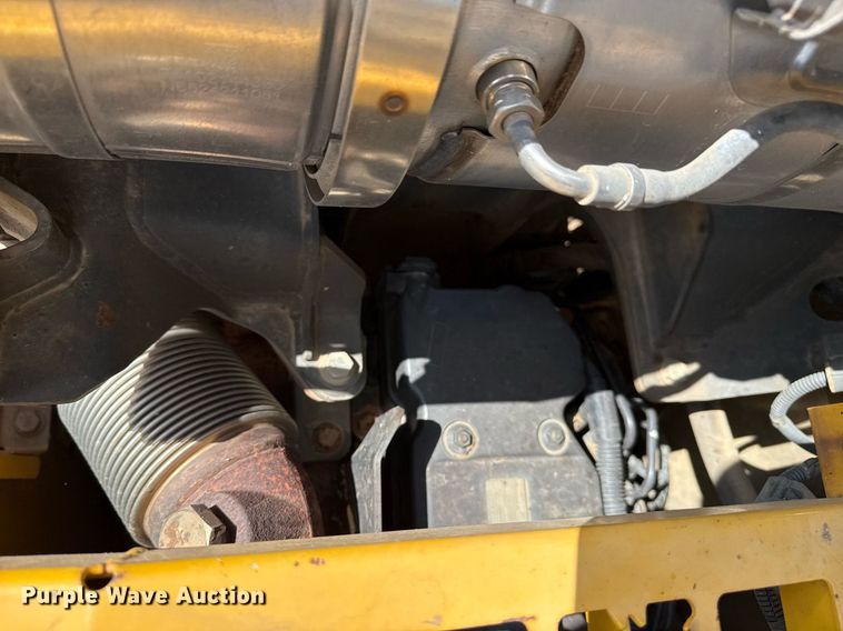 image for item DS3841 2012 Komatsu PC240LC-10 excavator