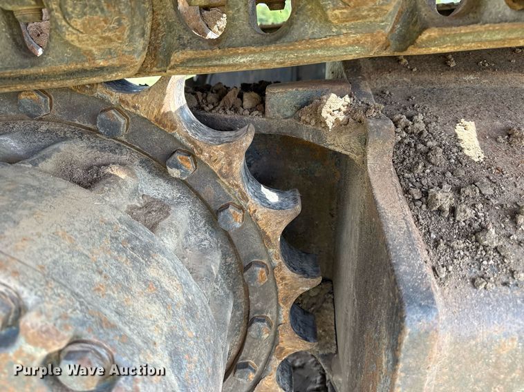 image for item DS3841 2012 Komatsu PC240LC-10 excavator