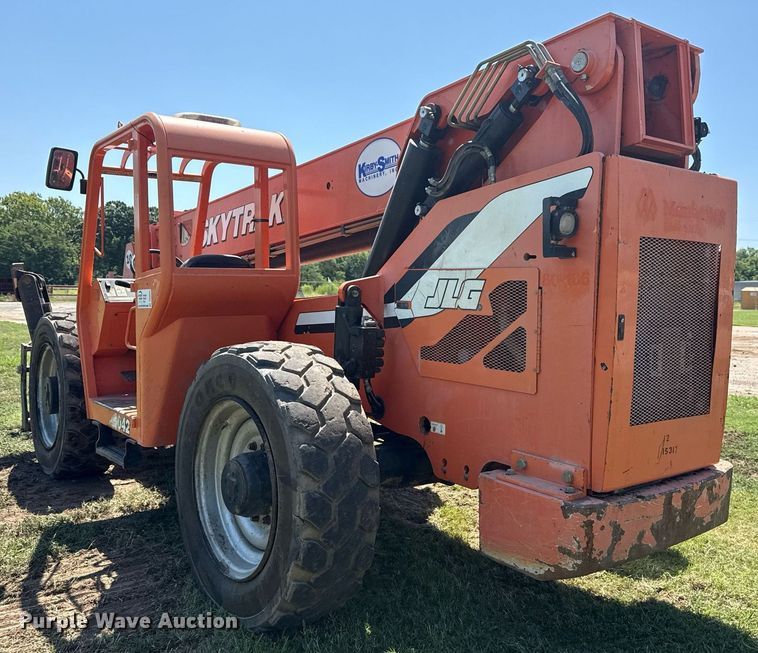 image for item DS3842 2012 Skytrak 10042 telehandler