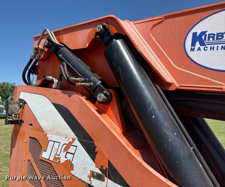 image for item DS3842 2012 Skytrak 10042 telehandler