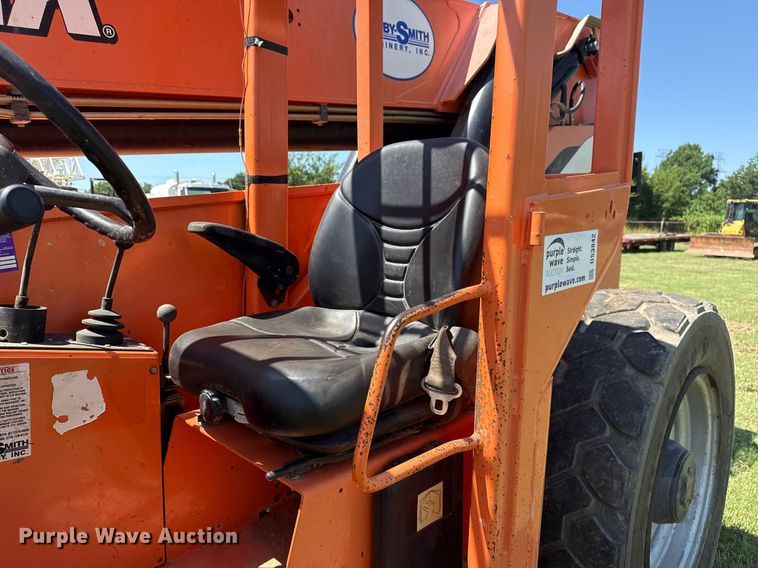 image for item DS3842 2012 Skytrak 10042 telehandler