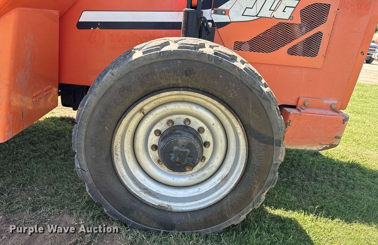 image for item DS3842 2012 Skytrak 10042 telehandler