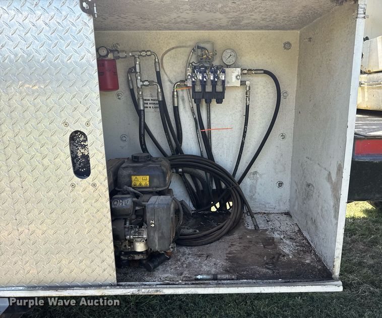 image for item DS3844 2001 Freightliner FL80 Under bridge inspection truck