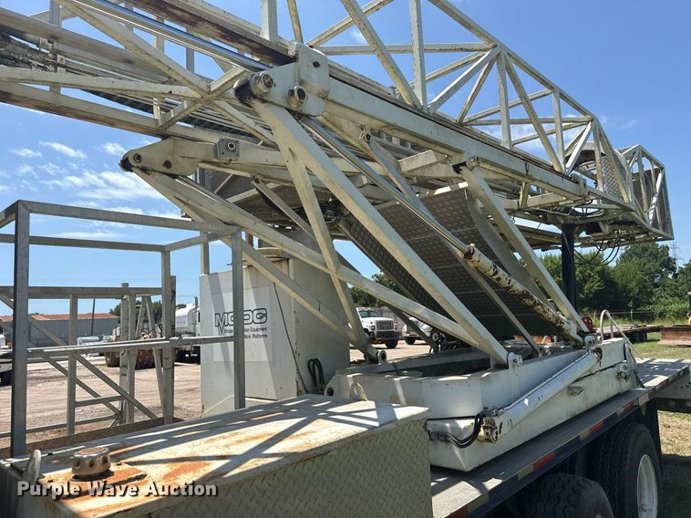 image for item DS3844 2001 Freightliner FL80 Under bridge inspection truck