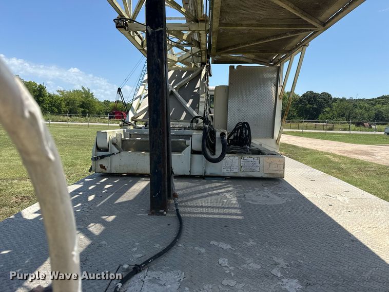 image for item DS3844 2001 Freightliner FL80 Under bridge inspection truck