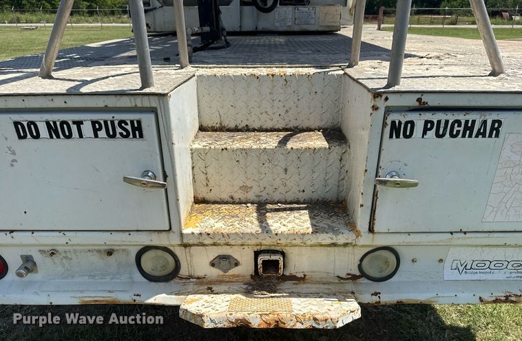 image for item DS3844 2001 Freightliner FL80 Under bridge inspection truck