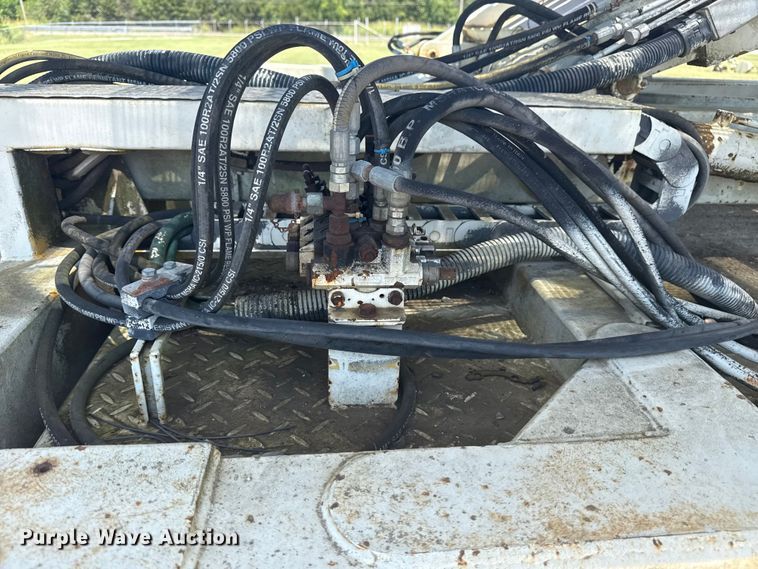 image for item DS3844 2001 Freightliner FL80 Under bridge inspection truck