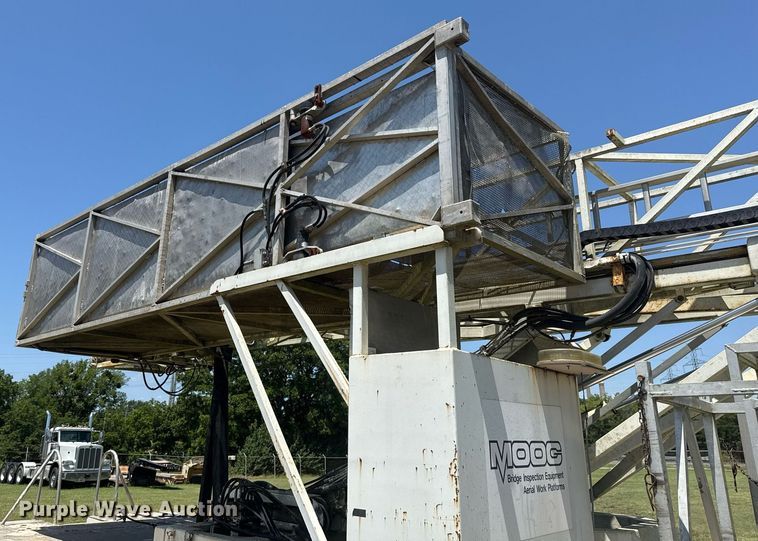 image for item DS3844 2001 Freightliner FL80 Under bridge inspection truck