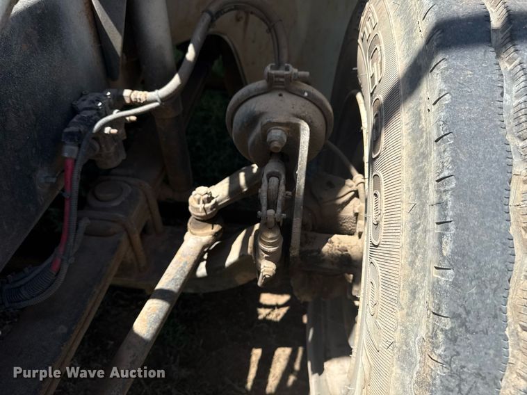 image for item DS3844 2001 Freightliner FL80 Under bridge inspection truck