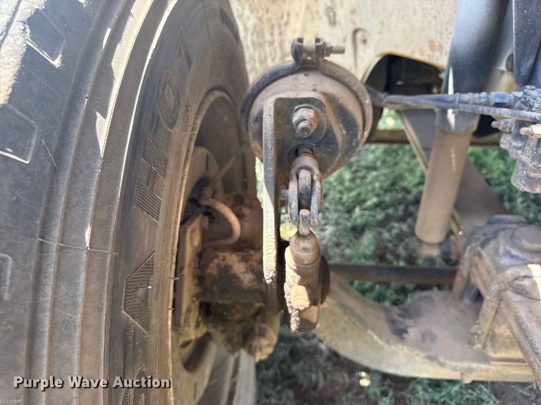 image for item DS3844 2001 Freightliner FL80 Under bridge inspection truck