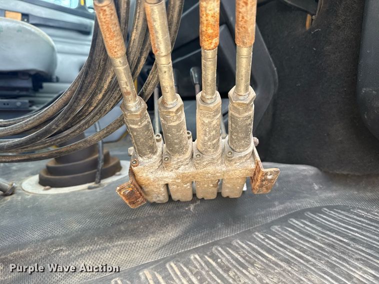 image for item DS3844 2001 Freightliner FL80 Under bridge inspection truck