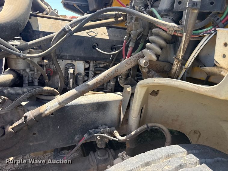 image for item DS3844 2001 Freightliner FL80 Under bridge inspection truck