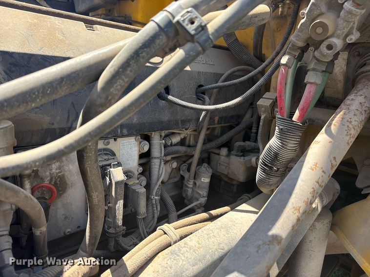 image for item DS3844 2001 Freightliner FL80 Under bridge inspection truck