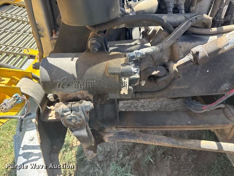 image for item DS3844 2001 Freightliner FL80 Under bridge inspection truck