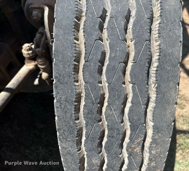 image for item DS3844 2001 Freightliner FL80 Under bridge inspection truck