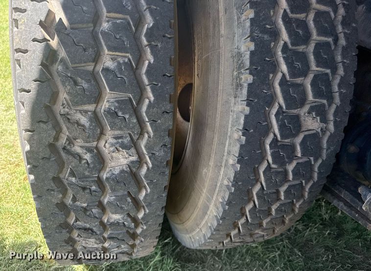 image for item DS3844 2001 Freightliner FL80 Under bridge inspection truck