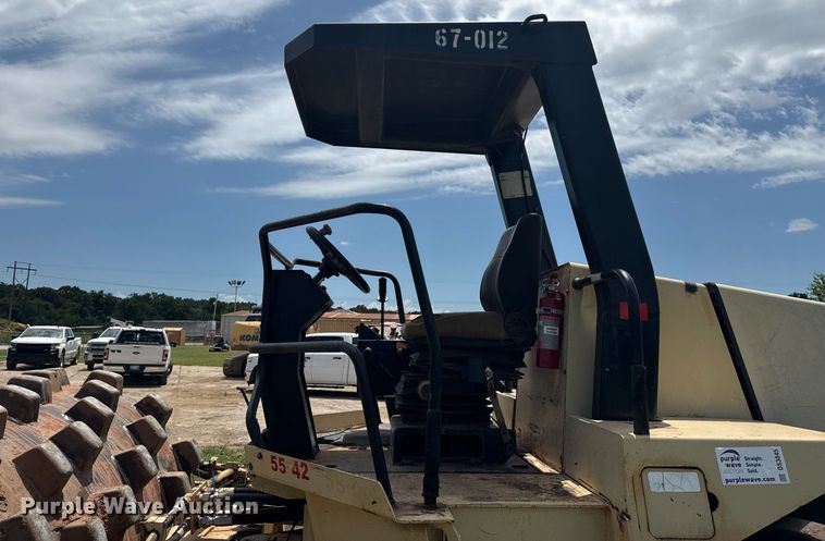 image for item DS3845 1998 Ingersoll Rand SD-115F Pro Pac single drum vibratory roller