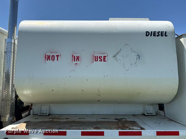 image for item DS3846 2013 Mack CHU613 fuel / lube truck