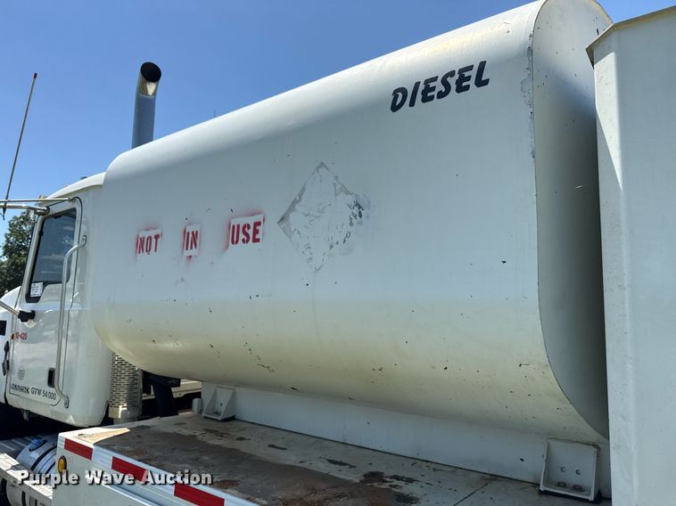 image for item DS3846 2013 Mack CHU613 fuel / lube truck