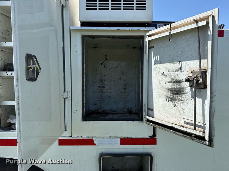 image for item DS3846 2013 Mack CHU613 fuel / lube truck