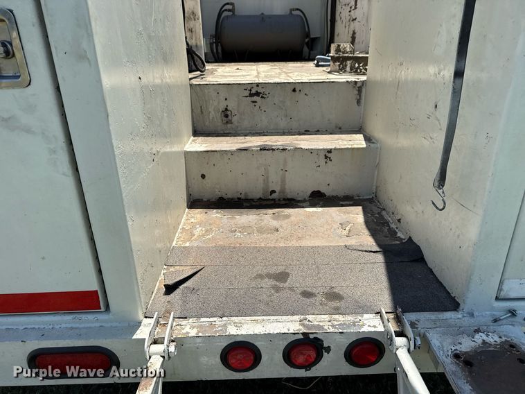 image for item DS3846 2013 Mack CHU613 fuel / lube truck