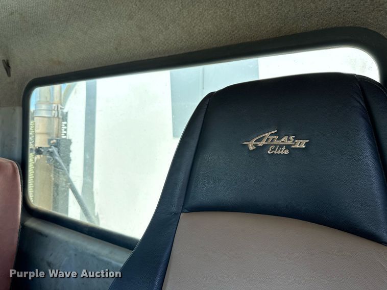 image for item DS3846 2013 Mack CHU613 fuel / lube truck