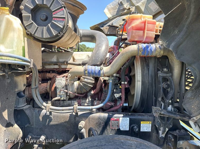 image for item DS3846 2013 Mack CHU613 fuel / lube truck