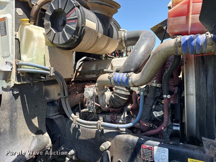 image for item DS3846 2013 Mack CHU613 fuel / lube truck