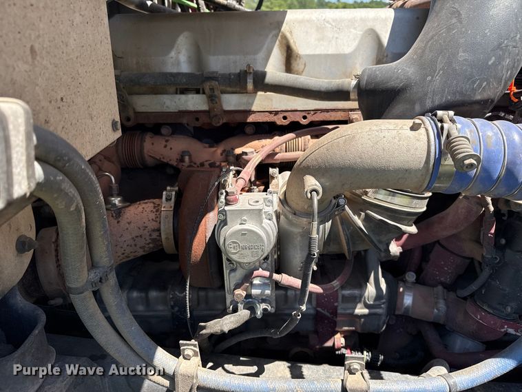 image for item DS3846 2013 Mack CHU613 fuel / lube truck