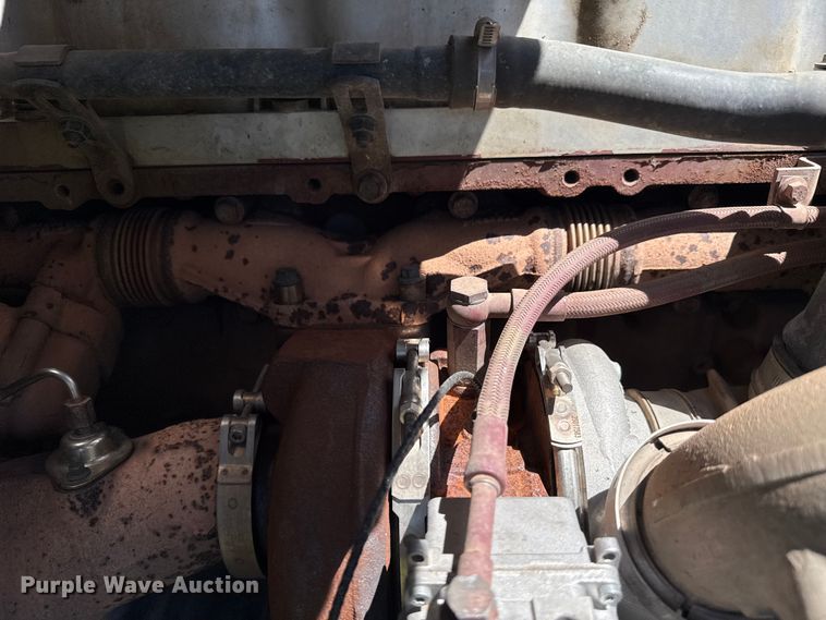 image for item DS3846 2013 Mack CHU613 fuel / lube truck